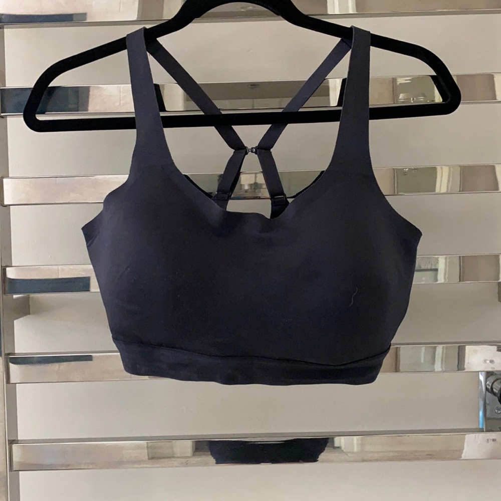Lululemon Enlite Convertible sports bra, fits 34DD